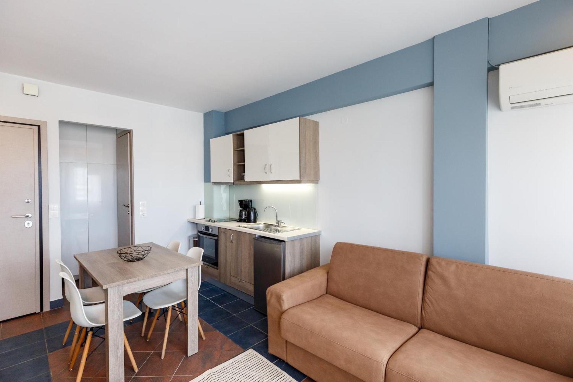 Evel'S Home Suites Thessaloniki Exterior photo