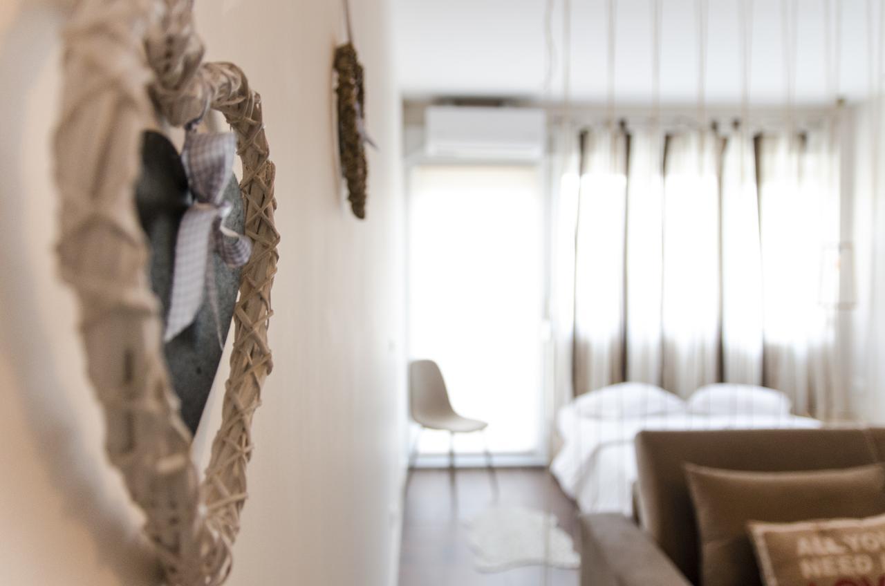 Evel'S Home Suites Thessaloniki Exterior photo