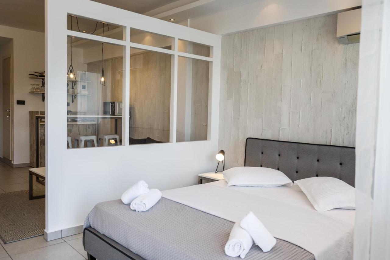 Evel'S Home Suites Thessaloniki Exterior photo